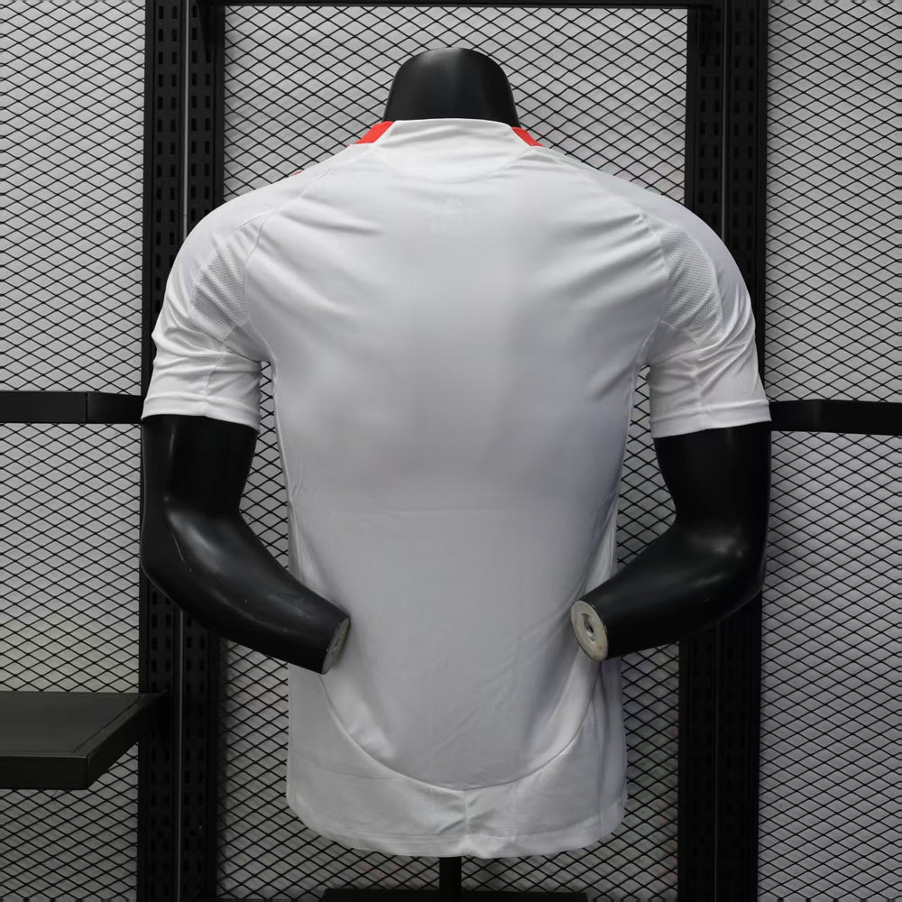 Liverpool away 25/26